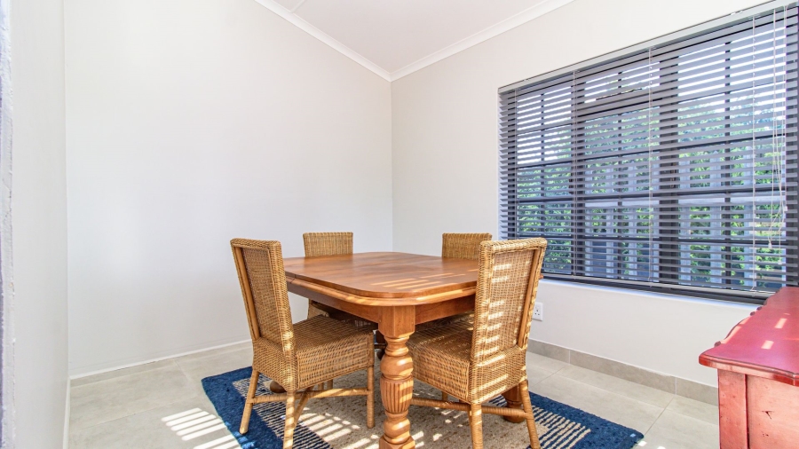 1 Bedroom Property for Sale in Sandbaai Western Cape